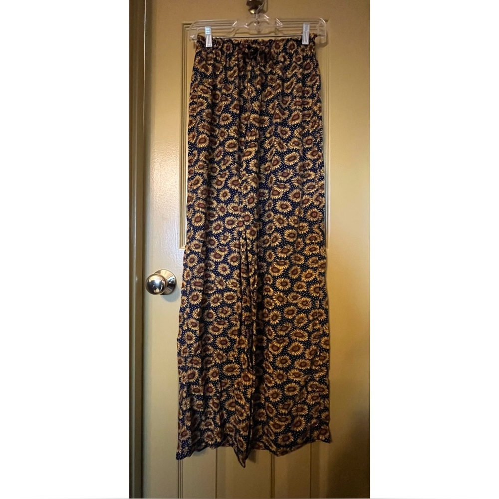 VTG Rebellious Wide Leg Pants Sunflower Pattern Made in USA Elastic Waist Black
